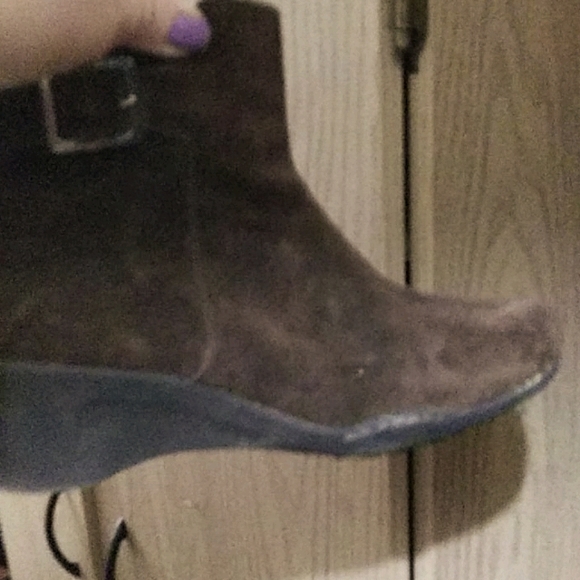 Boots - Picture 1 of 2